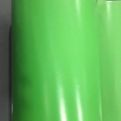 Folha de HDPE branca lisa com baixa resistência à tração e superfície em relevo