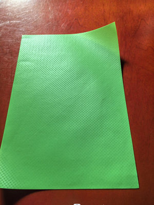 Película de HDPE laminada cruzada versátil resistente a deslizamentos para múltiplas aplicações