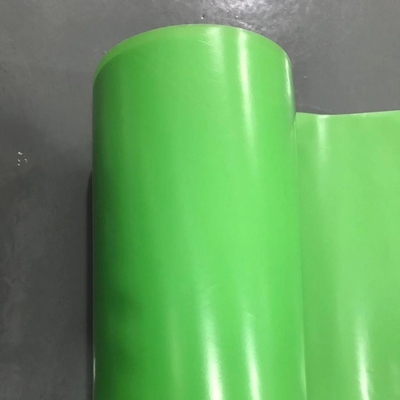 Folha de HDPE branca lisa com baixa resistência à tração e superfície em relevo